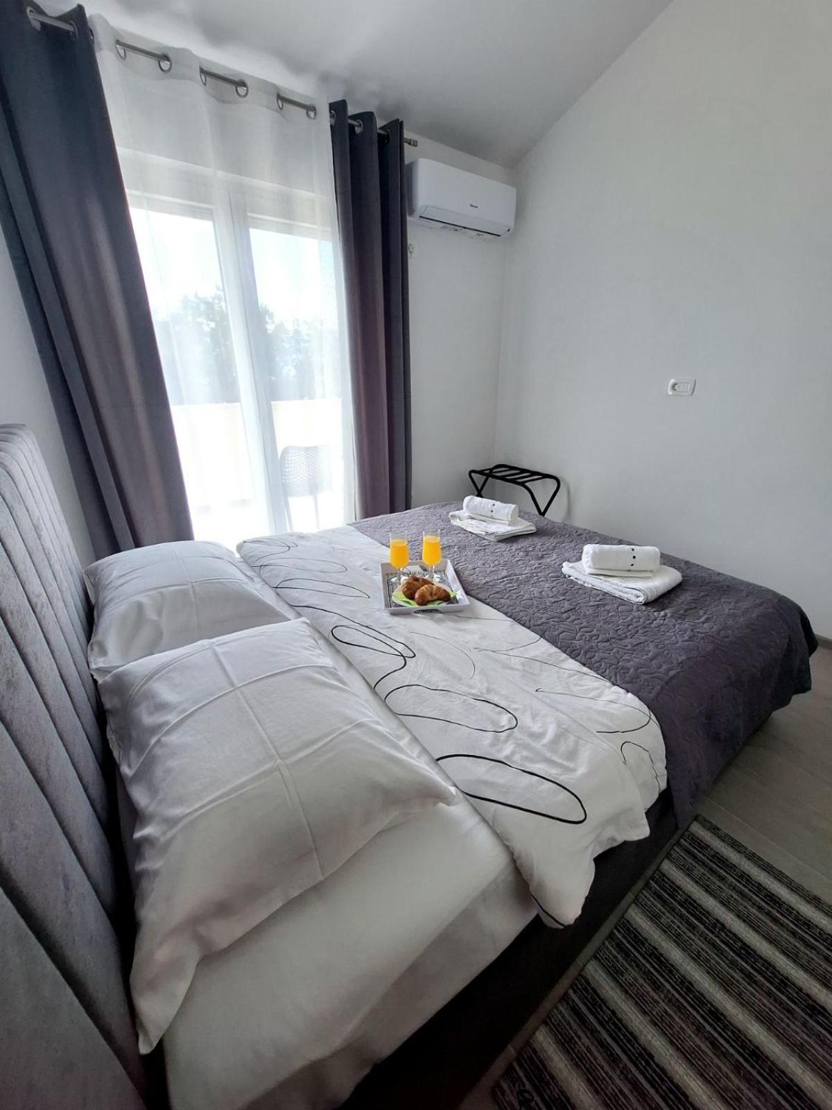 Apartment Tanya リエカ エクステリア 写真